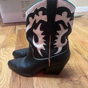 Dolce Vita Landen Black and White